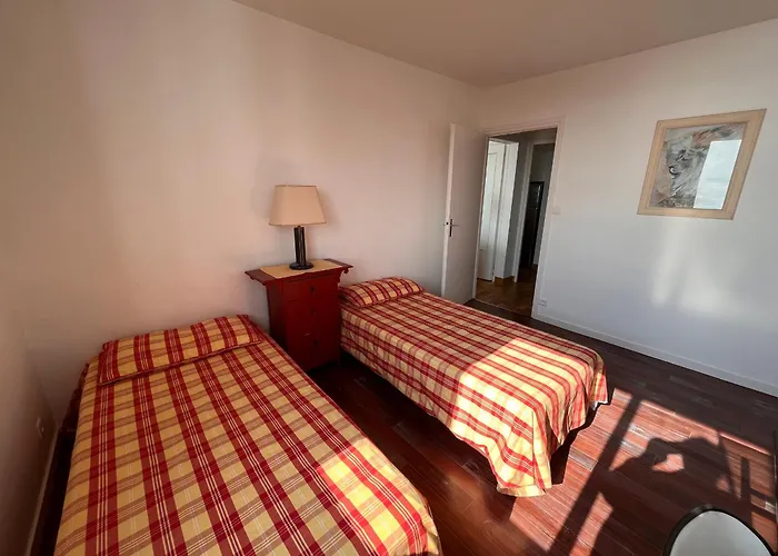 Confortable Avec Vue Sur L'ocean, 2 Et Balcon - Fr-1-197-201 *