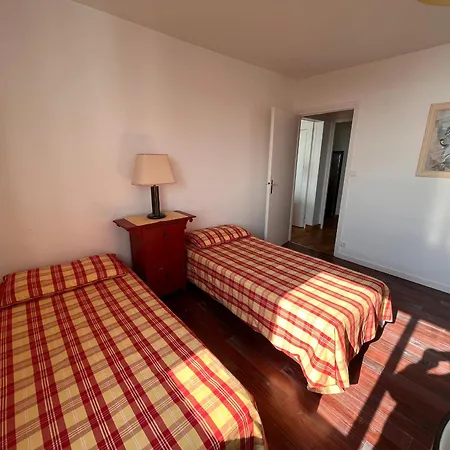 Confortable Avec Vue Sur L'ocean, 2 Et Balcon - Fr-1-197-201 *